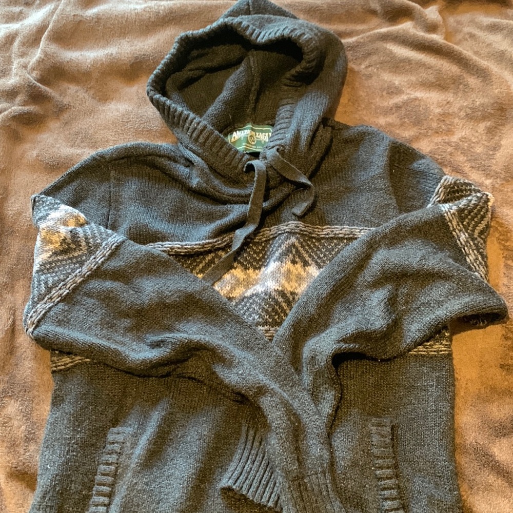American Eagle hoodie sweater